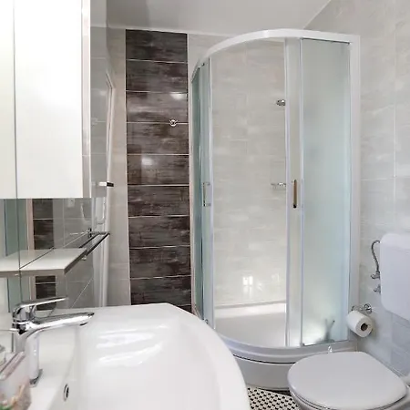 Lejlighed Beautiful 2-bed In Okrug Gornji *
