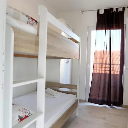 Beautiful 2-bed In Okrug Gornji * Trogir