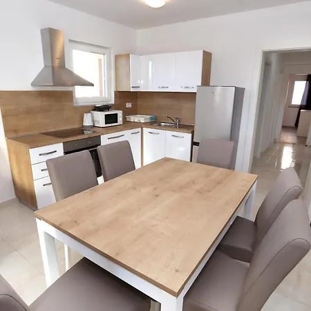 Beautiful 2-bed Апартаменты